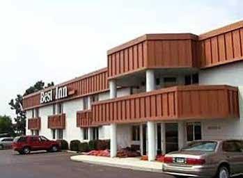& Hotel Wexford